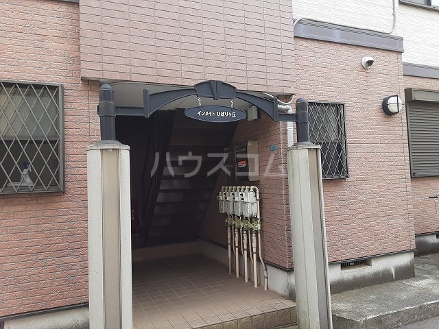 28/30 エントランス