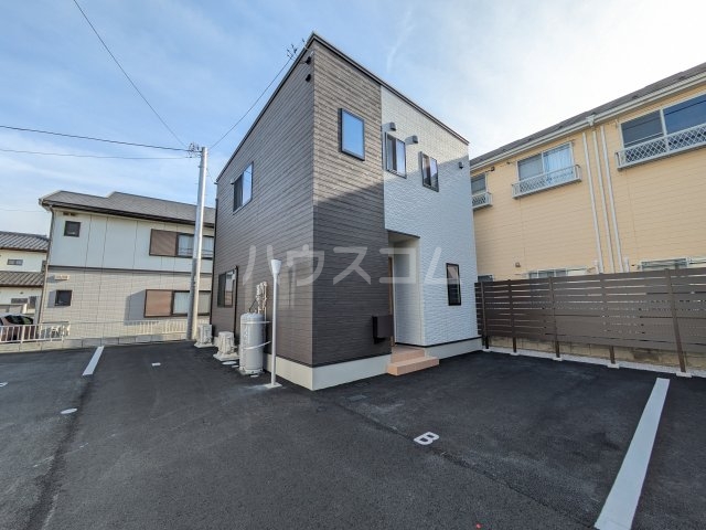 28/30 駐車場