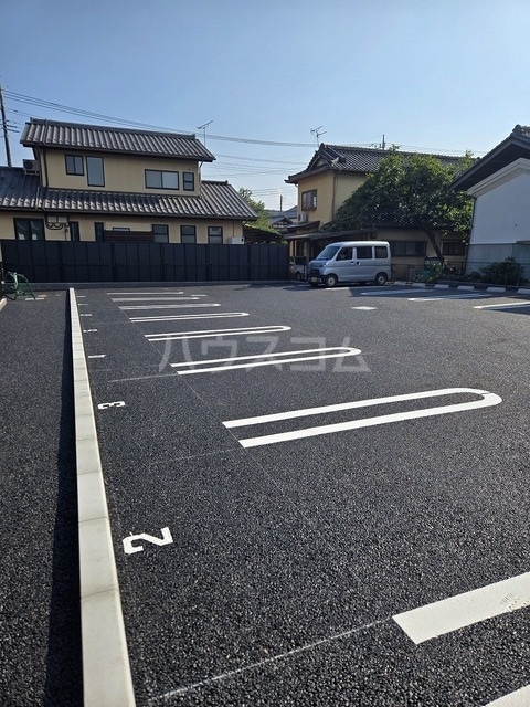 17/28 駐車場