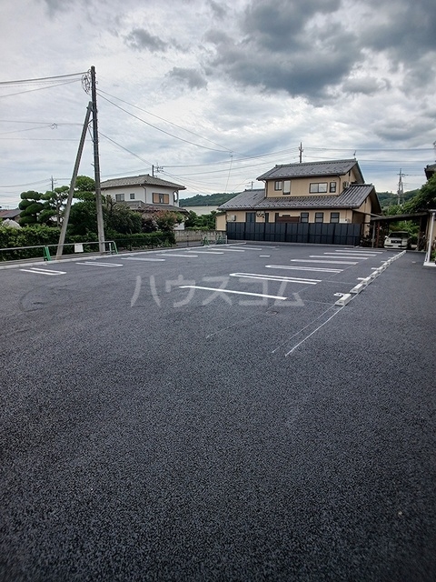 16/28 駐車場