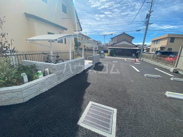 22/30 駐車場