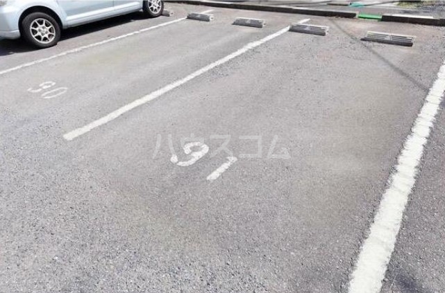 17/22 駐車場