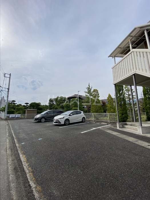 20/20 駐車場