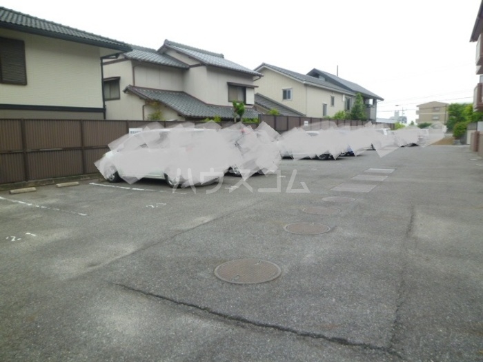 19/27 駐車場