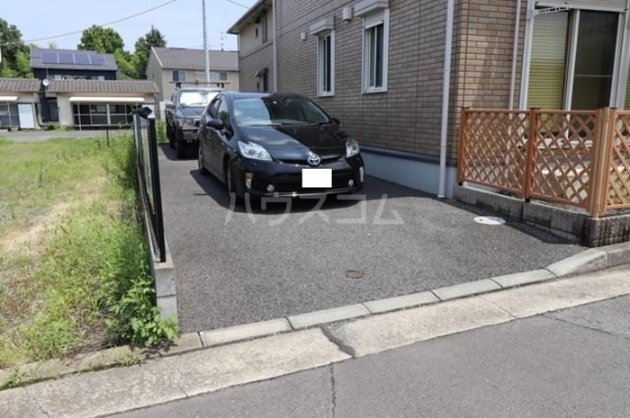 19/23 駐車場
