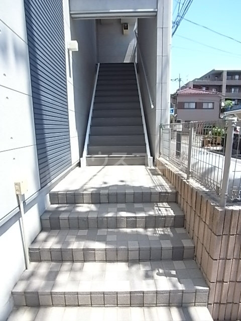 13/24 エントランス