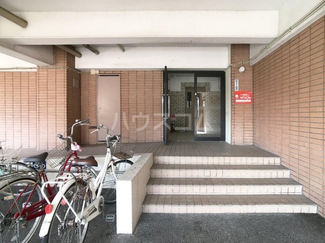 2/6 エントランス