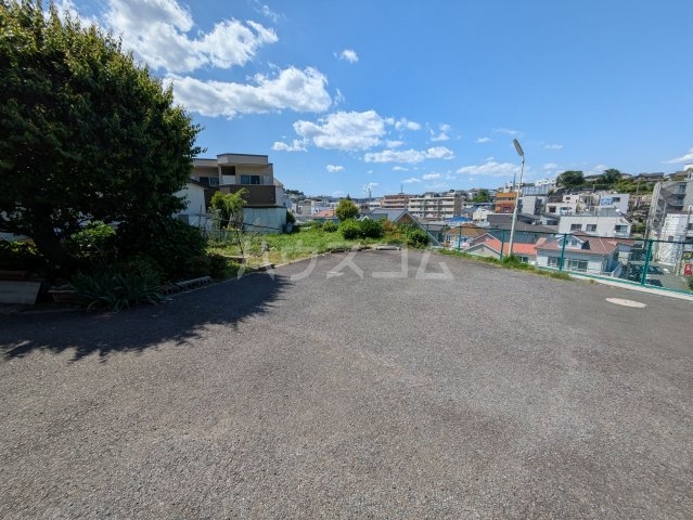 25/30 駐車場