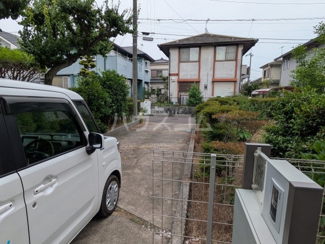 28/30 駐車場