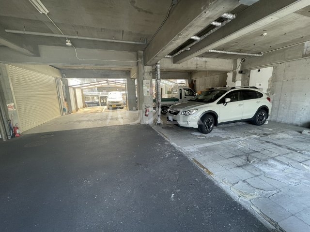 2/7 駐車場