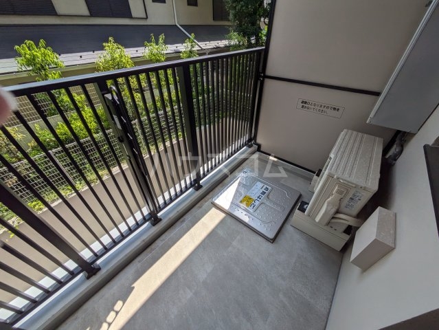 15/23 バルコニー