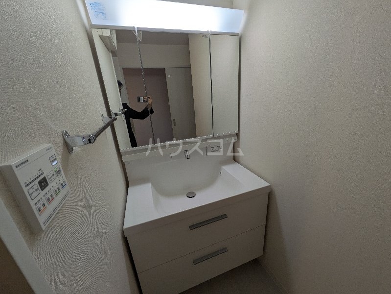 13/28 洗面