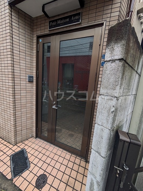 3/7 エントランス