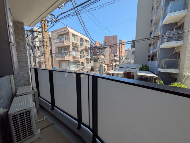 19/30 バルコニー