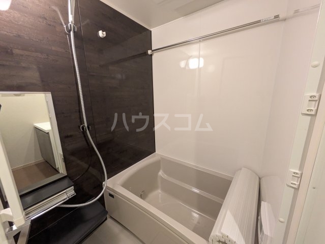 13/30 浴室
