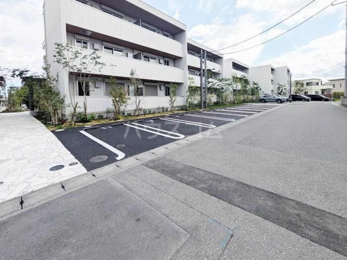 22/30 駐車場
