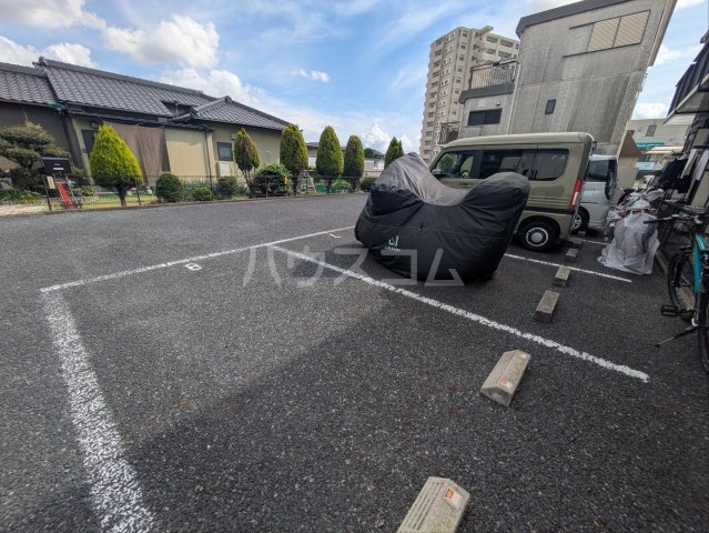 15/25 駐車場