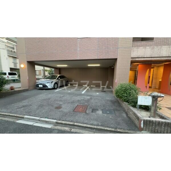 20/24 駐車場