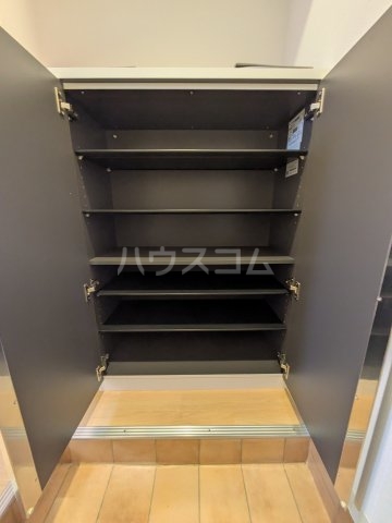 13/30 収納