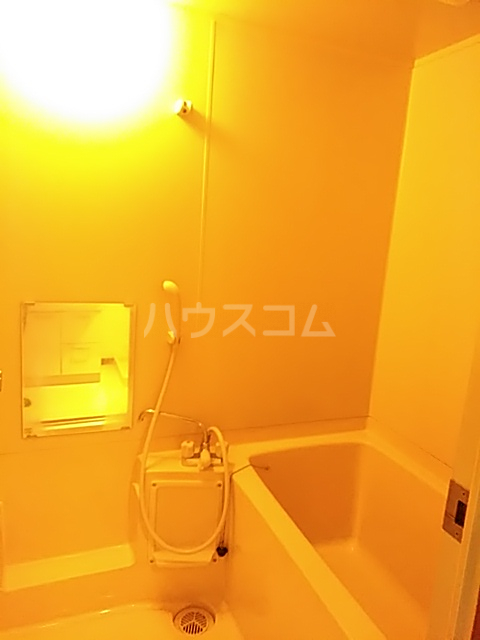 14/28 浴室