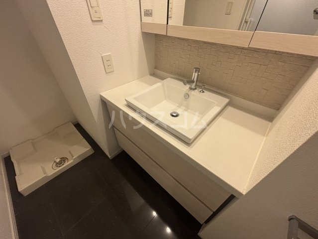18/30 洗面