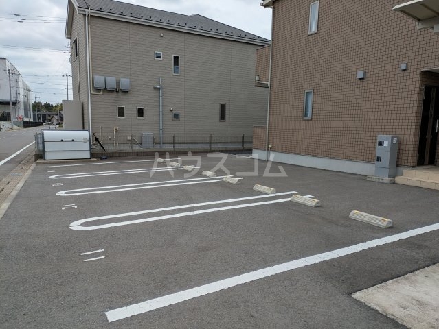 21/24 駐車場