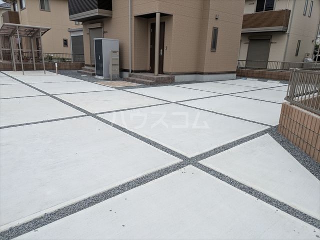 2/10 駐車場