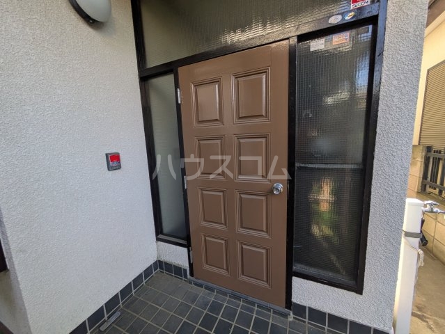 13/30 玄関