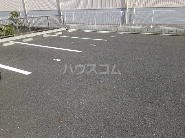 22/26 駐車場