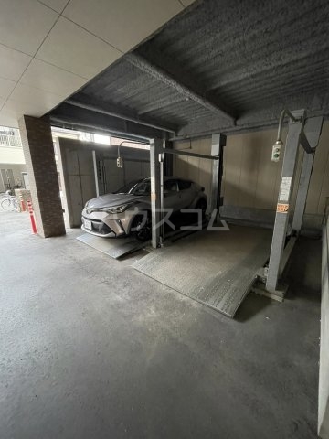 20/30 駐車場