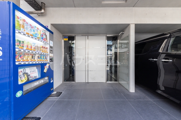 2/6 エントランス