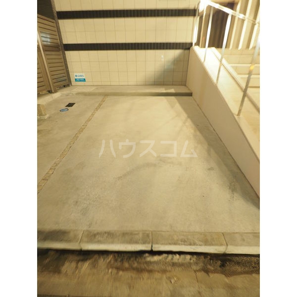 17/18 駐車場