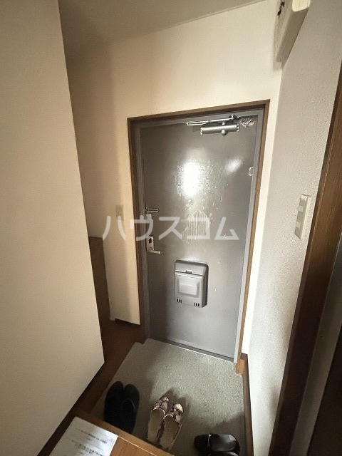 5/23 玄関