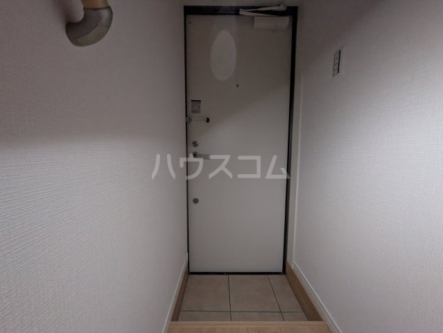 13/30 玄関