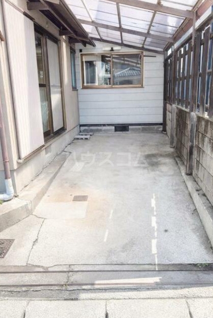 17/27 駐車場