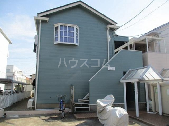 23/30 エントランス