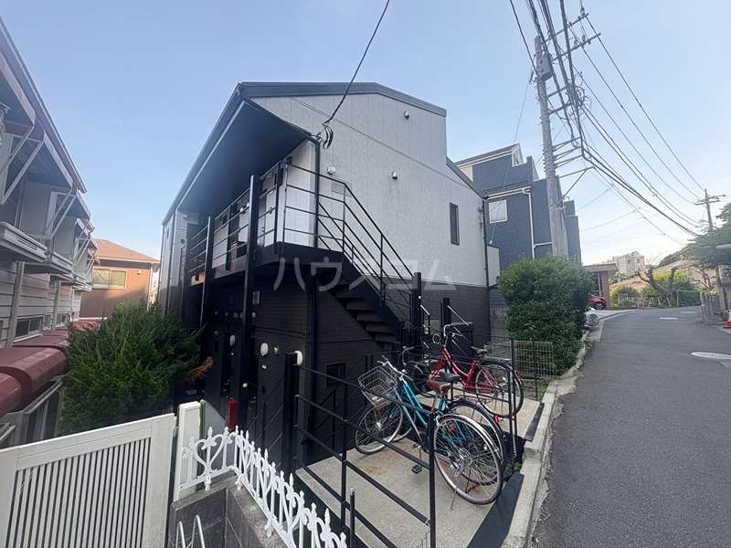 14/18 エントランス