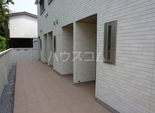 18/19 エントランス