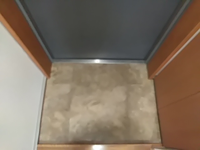 5/24 玄関