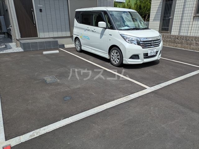 26/30 駐車場
