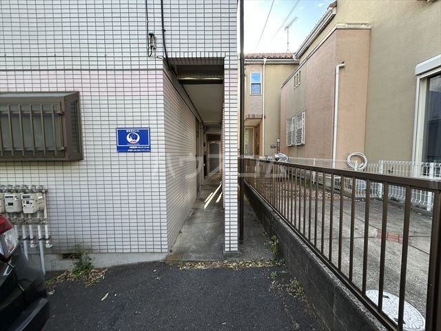 18/26 エントランス