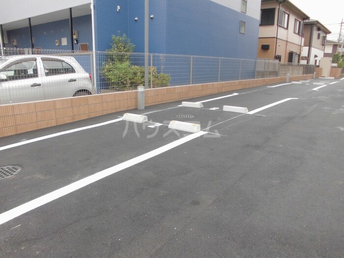 28/30 駐車場