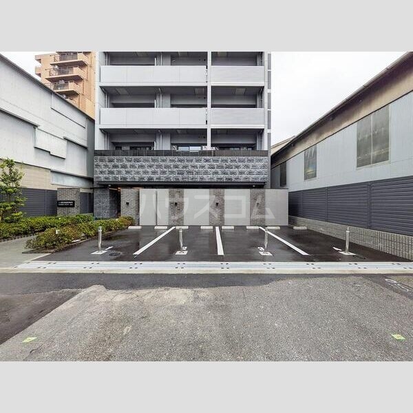 14/22 駐車場