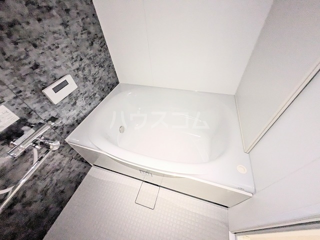 16/30 浴室