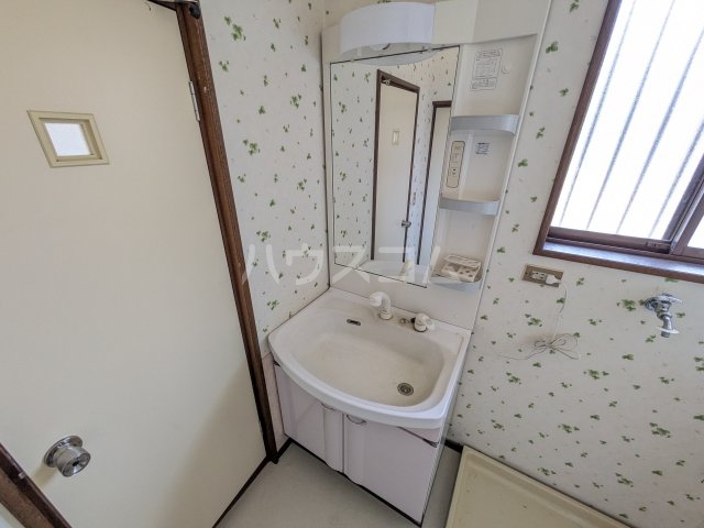 18/28 洗面