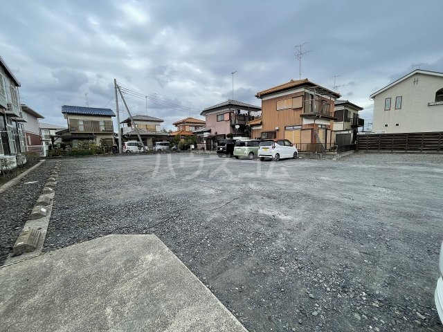 20/30 駐車場