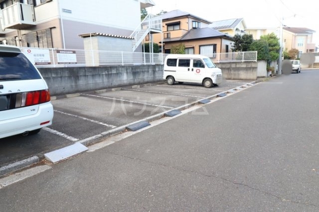 16/22 駐車場