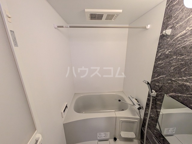 15/30 浴室