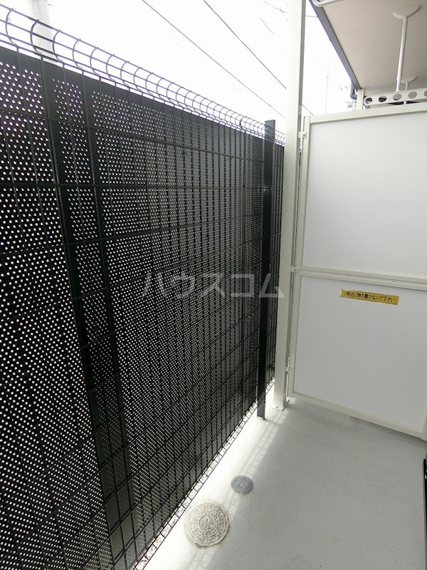 17/28 バルコニー