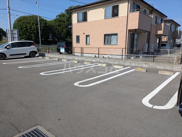 24/24 駐車場